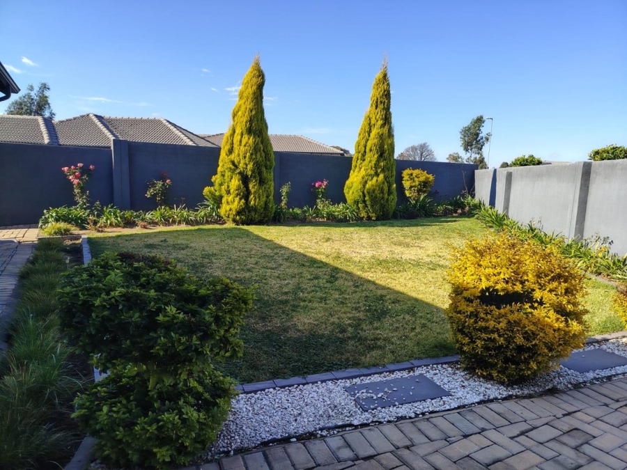 3 Bedroom Property for Sale in Mackenzie Park Gauteng