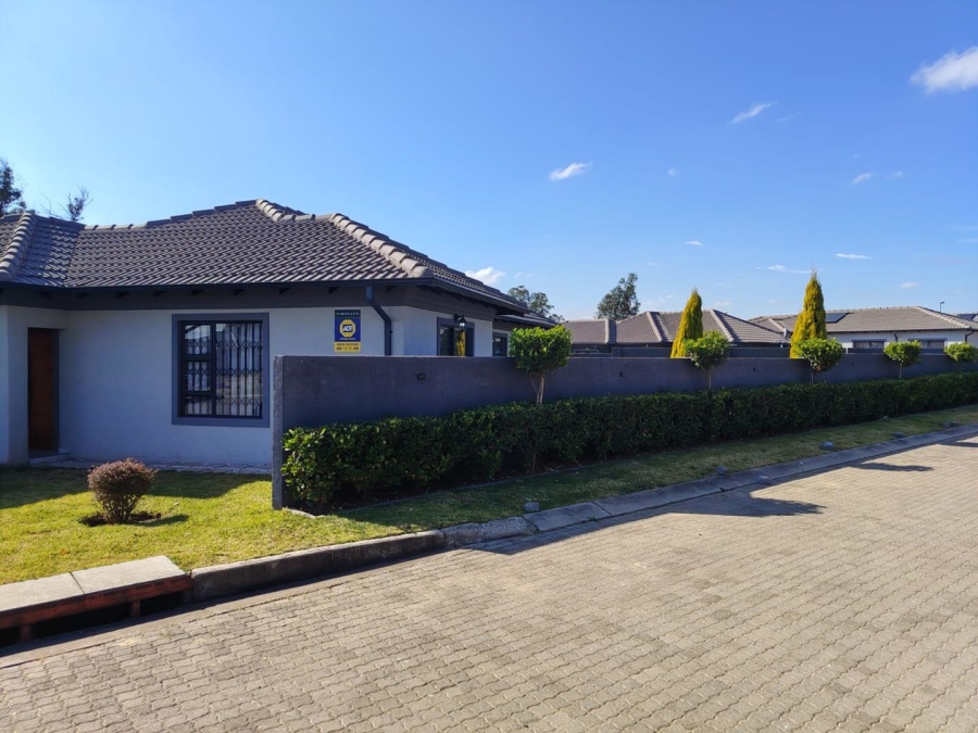 3 Bedroom Property for Sale in Mackenzie Park Gauteng