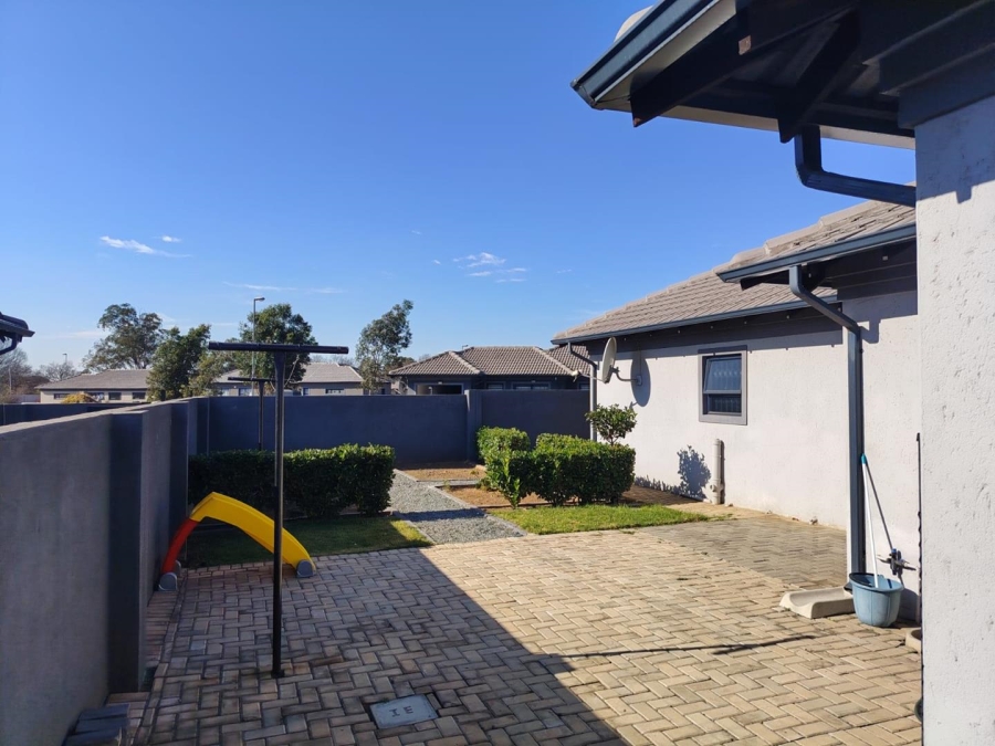 3 Bedroom Property for Sale in Mackenzie Park Gauteng