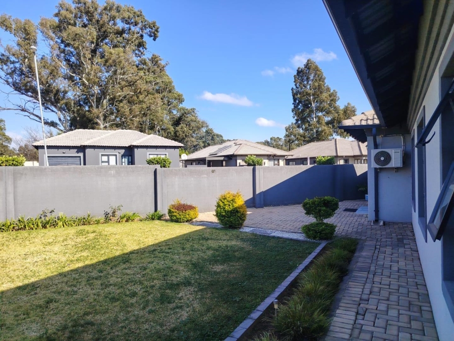 3 Bedroom Property for Sale in Mackenzie Park Gauteng