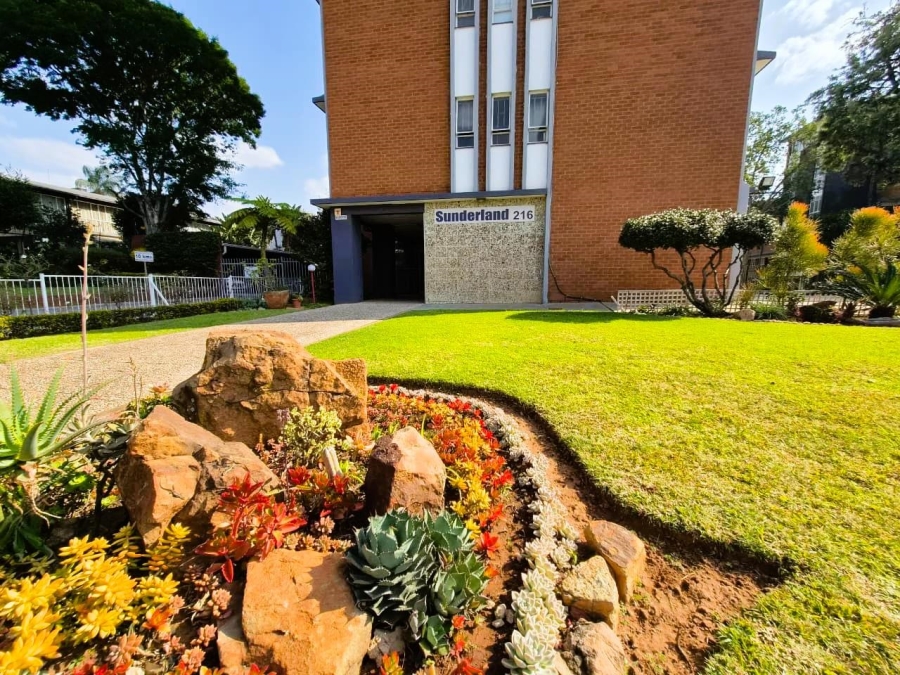 2 Bedroom Property for Sale in Queenswood Gauteng