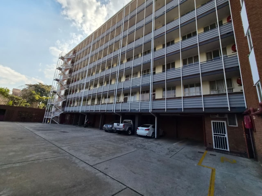 2 Bedroom Property for Sale in Queenswood Gauteng