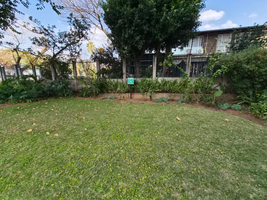 2 Bedroom Property for Sale in Queenswood Gauteng