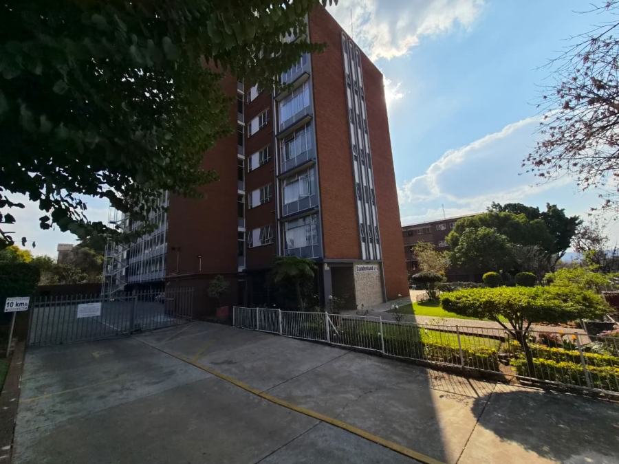 2 Bedroom Property for Sale in Queenswood Gauteng