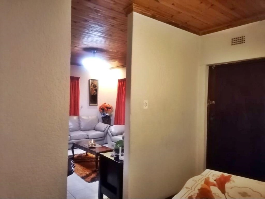 3 Bedroom Property for Sale in Brackendowns Gauteng
