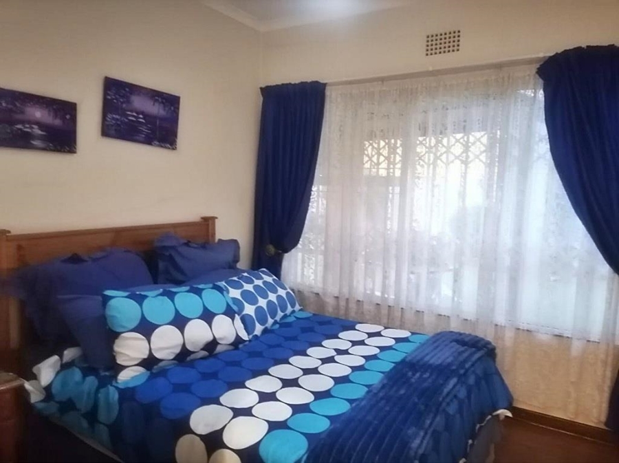 3 Bedroom Property for Sale in Brackendowns Gauteng