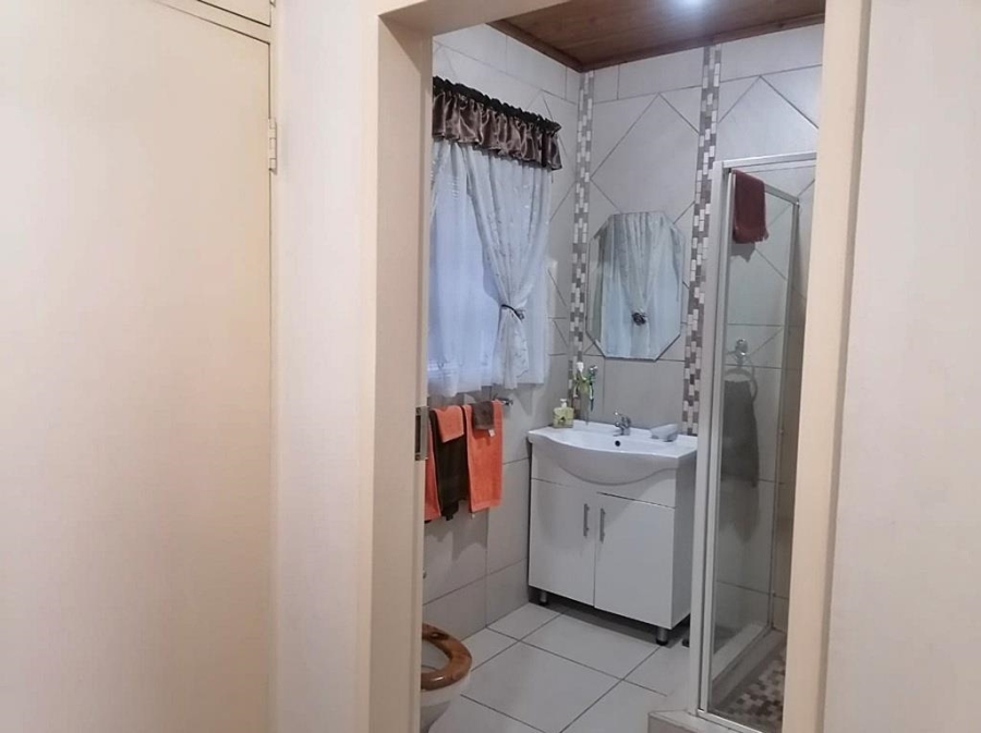 3 Bedroom Property for Sale in Brackendowns Gauteng