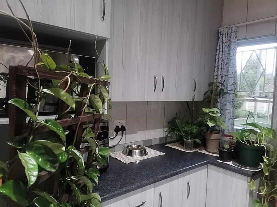 3 Bedroom Property for Sale in Brackendowns Gauteng