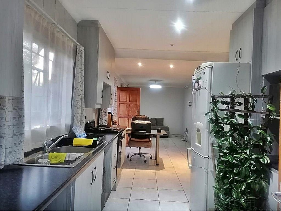 3 Bedroom Property for Sale in Brackendowns Gauteng