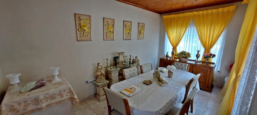 3 Bedroom Property for Sale in Brackendowns Gauteng