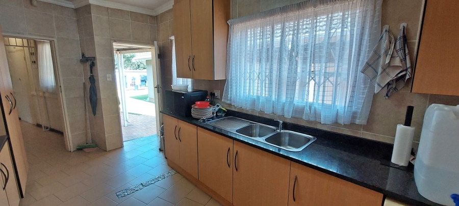 3 Bedroom Property for Sale in Brackendowns Gauteng