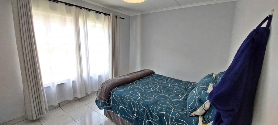 3 Bedroom Property for Sale in Brackendowns Gauteng