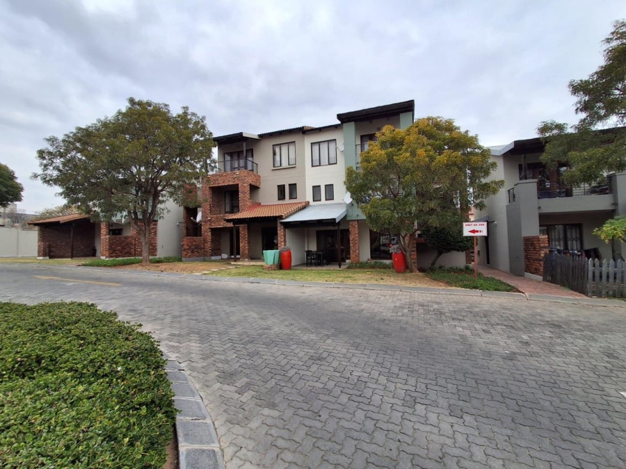 2 Bedroom Property for Sale in Vorna Valley Gauteng