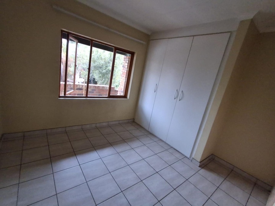 2 Bedroom Property for Sale in Vorna Valley Gauteng