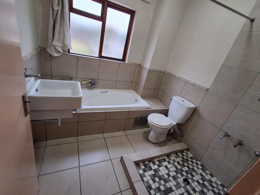 2 Bedroom Property for Sale in Vorna Valley Gauteng