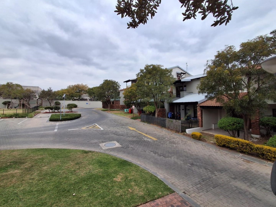 2 Bedroom Property for Sale in Vorna Valley Gauteng