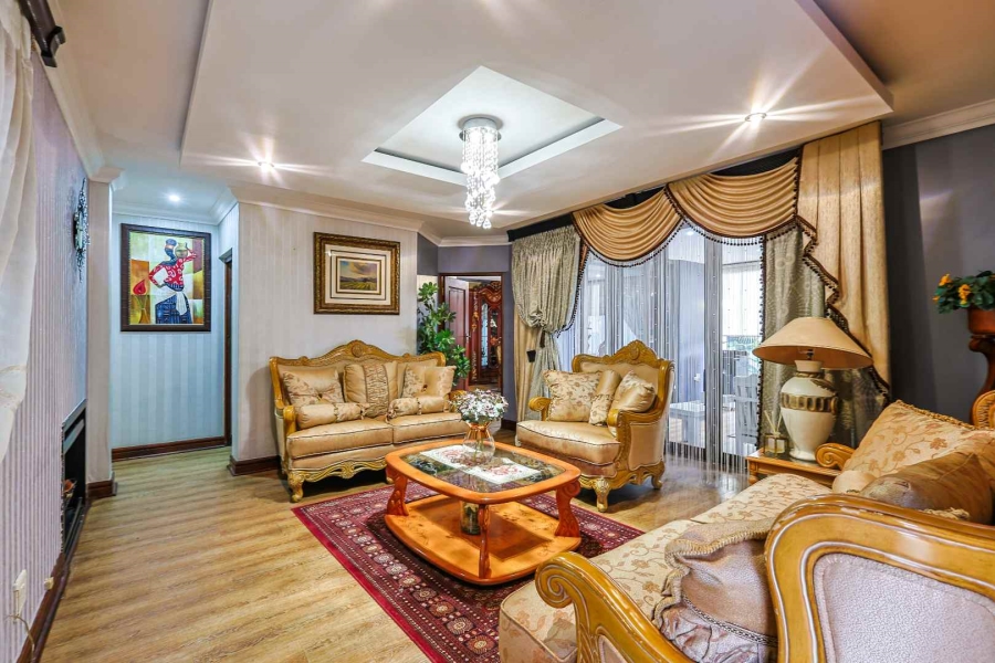 4 Bedroom Property for Sale in Faerie Glen Gauteng