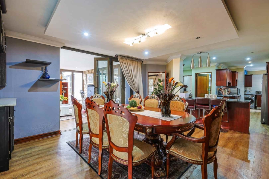 4 Bedroom Property for Sale in Faerie Glen Gauteng