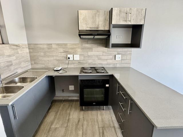 1 Bedroom Property for Sale in Kensington B Gauteng