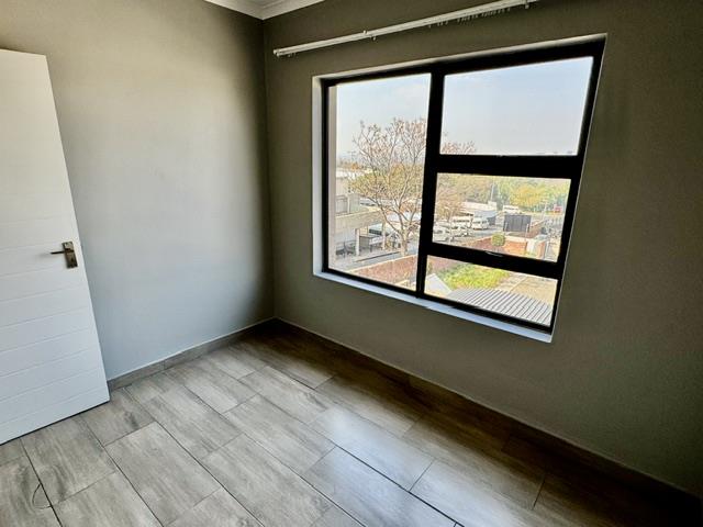 1 Bedroom Property for Sale in Kensington B Gauteng