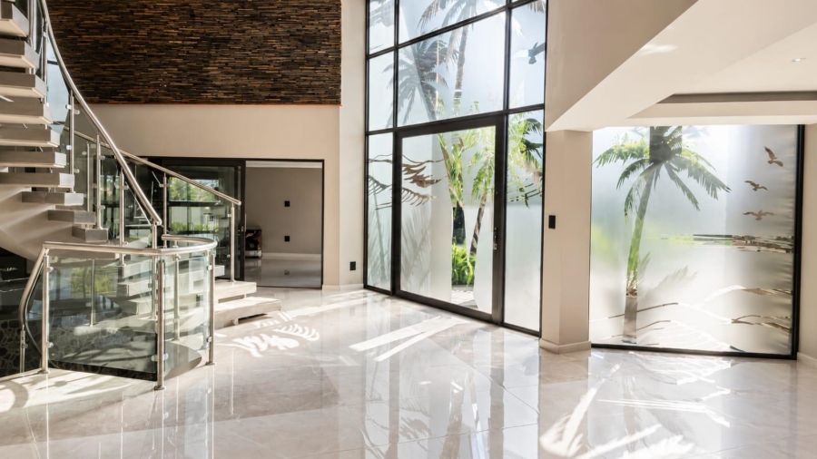 5 Bedroom Property for Sale in Blue Valley Golf Estate Gauteng