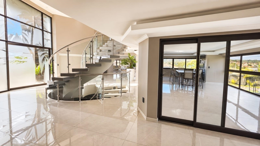 5 Bedroom Property for Sale in Blue Valley Golf Estate Gauteng