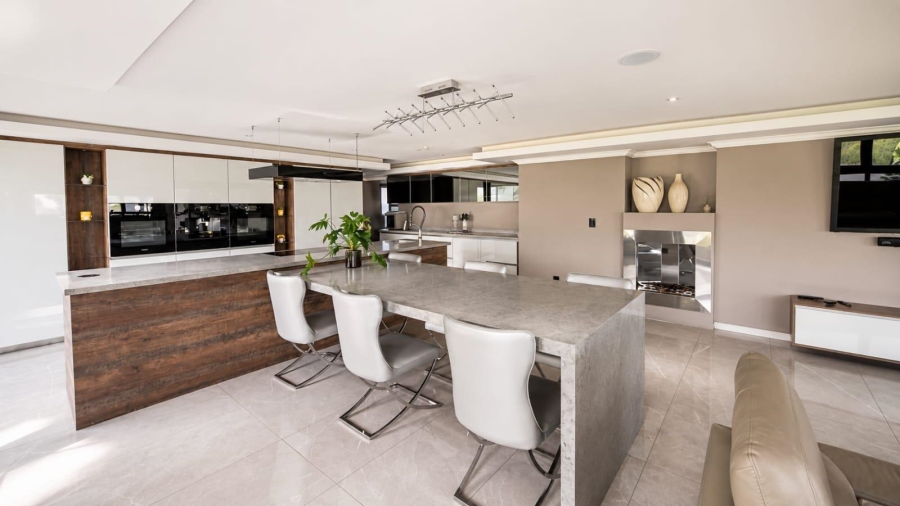 5 Bedroom Property for Sale in Blue Valley Golf Estate Gauteng