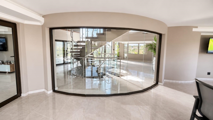 5 Bedroom Property for Sale in Blue Valley Golf Estate Gauteng