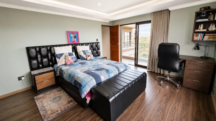 5 Bedroom Property for Sale in Blue Valley Golf Estate Gauteng
