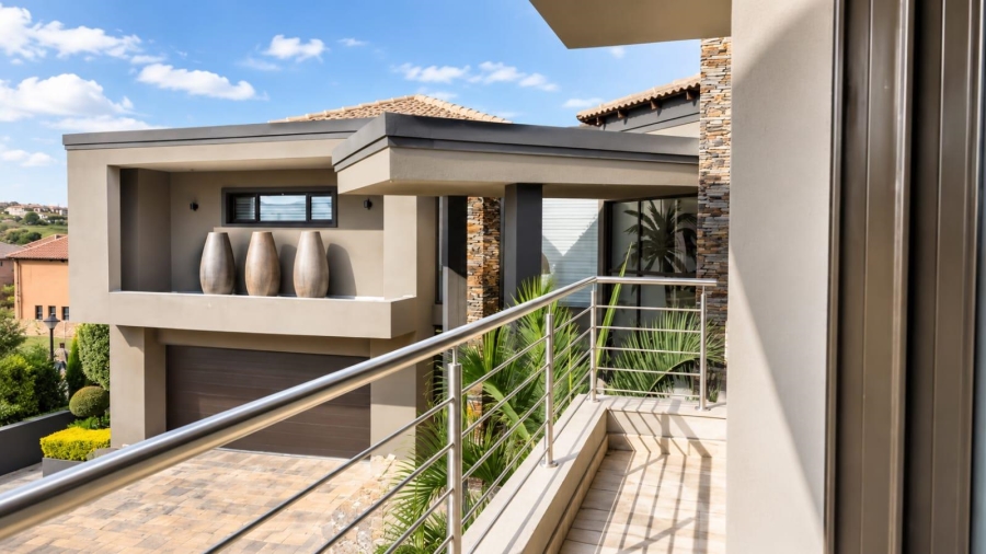5 Bedroom Property for Sale in Blue Valley Golf Estate Gauteng