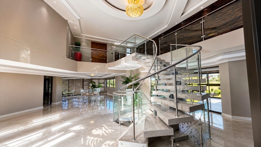 5 Bedroom Property for Sale in Blue Valley Golf Estate Gauteng