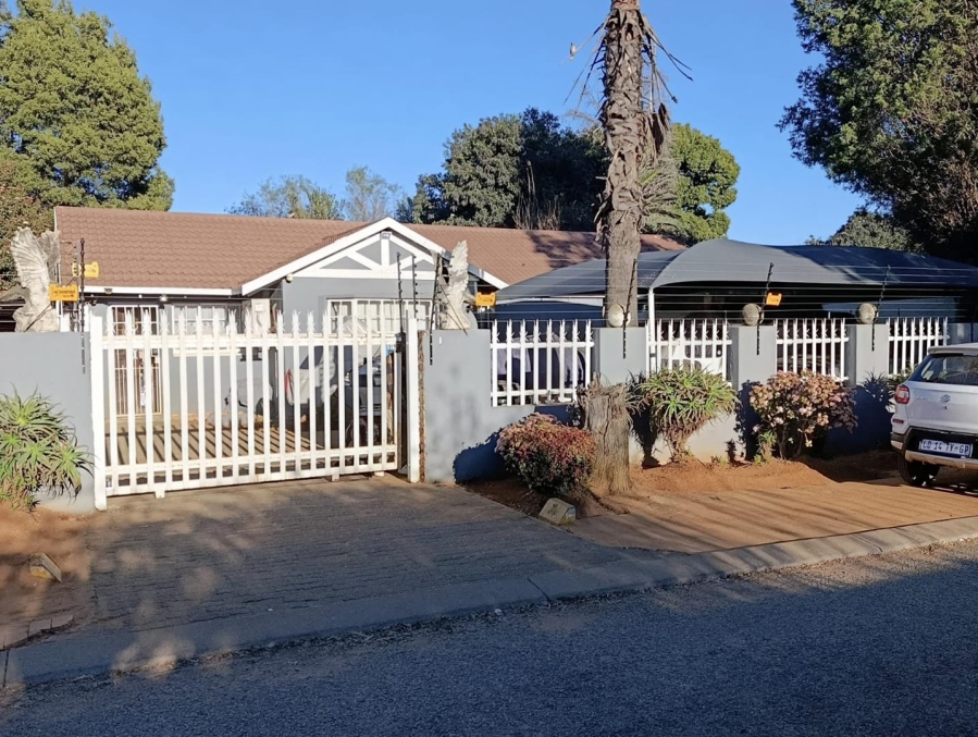 3 Bedroom Property for Sale in Crystal Park Gauteng