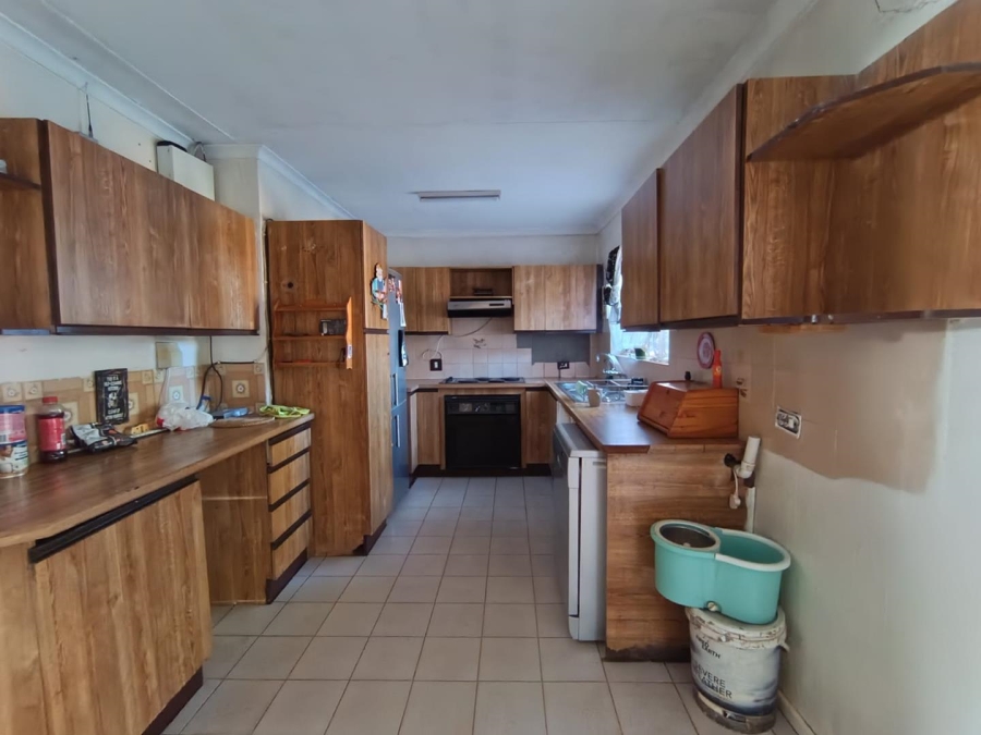 3 Bedroom Property for Sale in Crystal Park Gauteng