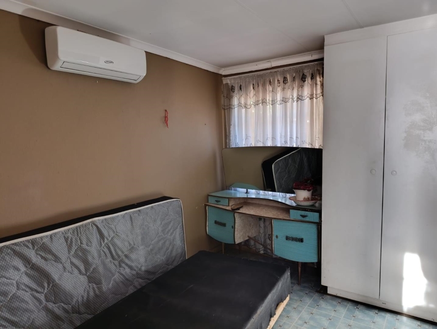 3 Bedroom Property for Sale in Crystal Park Gauteng