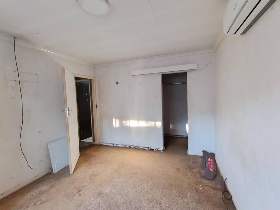 3 Bedroom Property for Sale in Crystal Park Gauteng