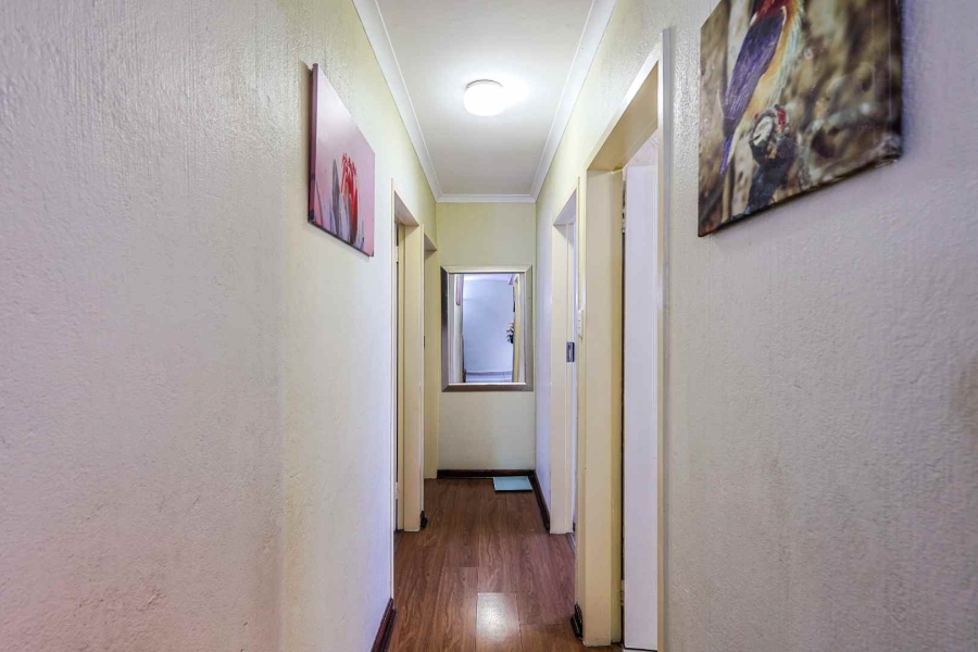 3 Bedroom Property for Sale in Faerie Glen Gauteng