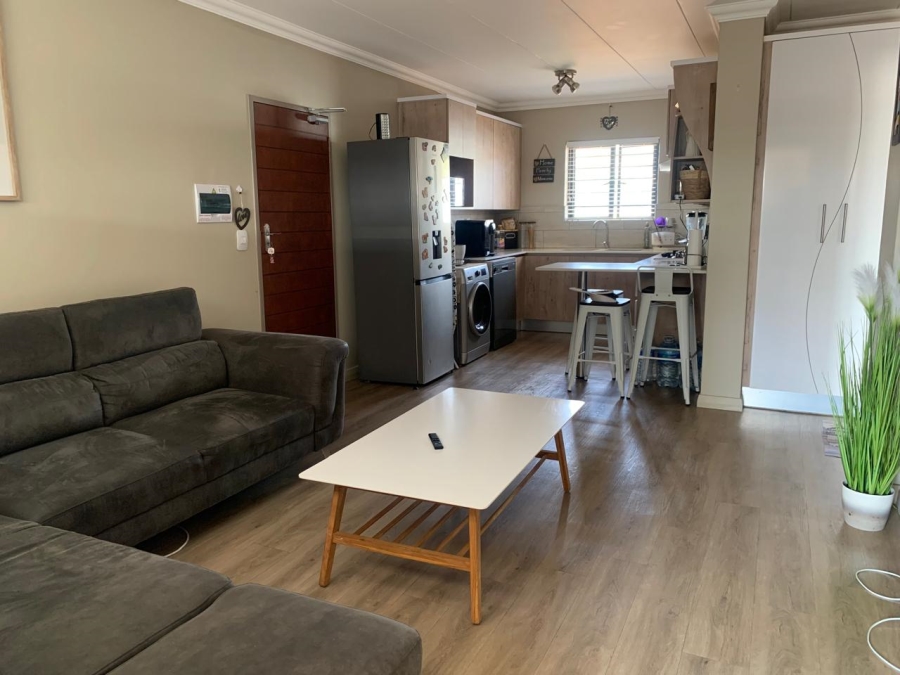 To Let 2 Bedroom Property for Rent in Roodeplaat Gauteng