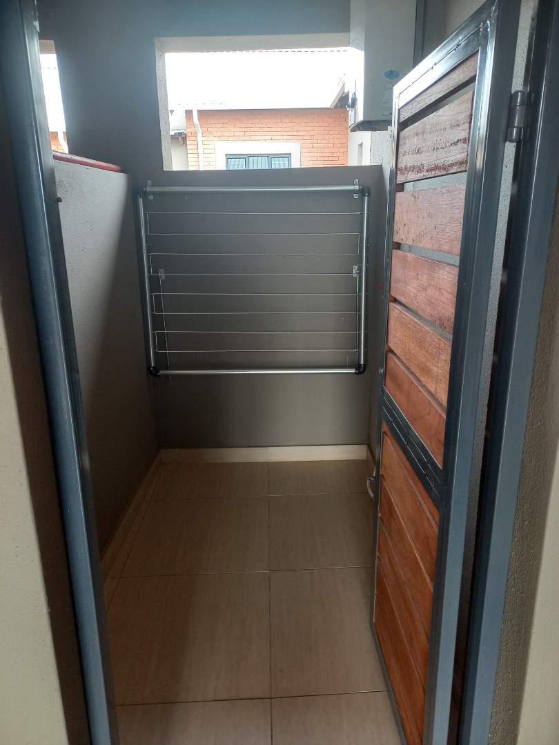 To Let 2 Bedroom Property for Rent in Roodeplaat Gauteng