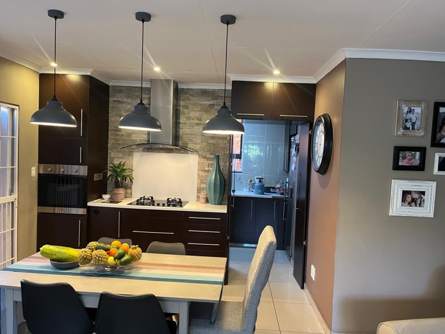 10 Bedroom Property for Sale in The Hill Gauteng