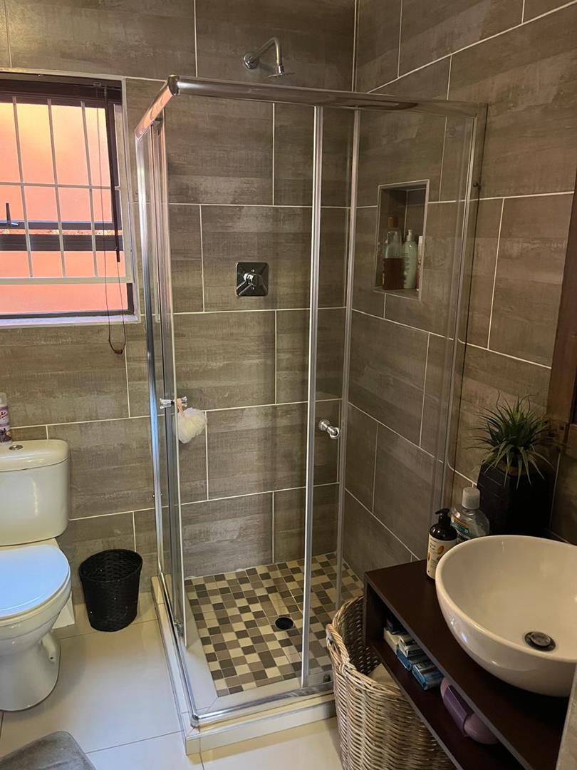 10 Bedroom Property for Sale in The Hill Gauteng