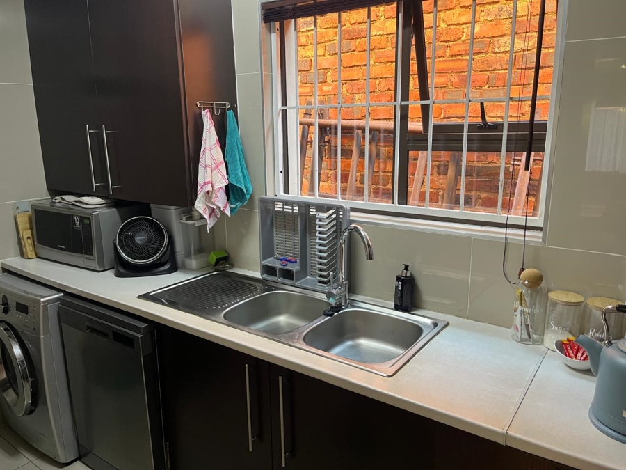 10 Bedroom Property for Sale in The Hill Gauteng