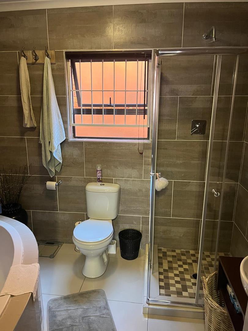 10 Bedroom Property for Sale in The Hill Gauteng