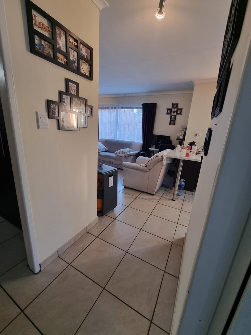10 Bedroom Property for Sale in The Hill Gauteng