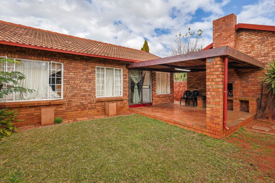 2 Bedroom Property for Sale in Meyerspark Gauteng