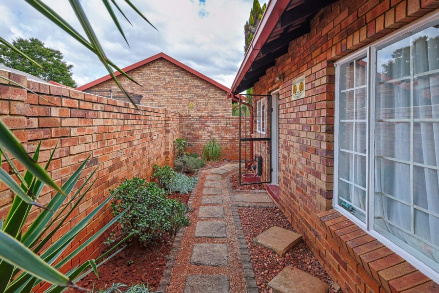 2 Bedroom Property for Sale in Meyerspark Gauteng