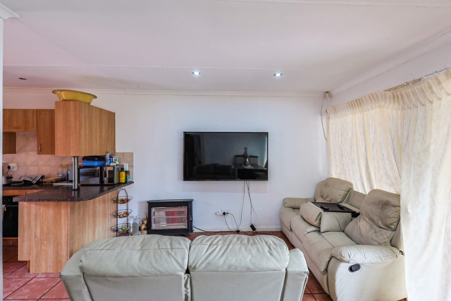 2 Bedroom Property for Sale in Meyerspark Gauteng