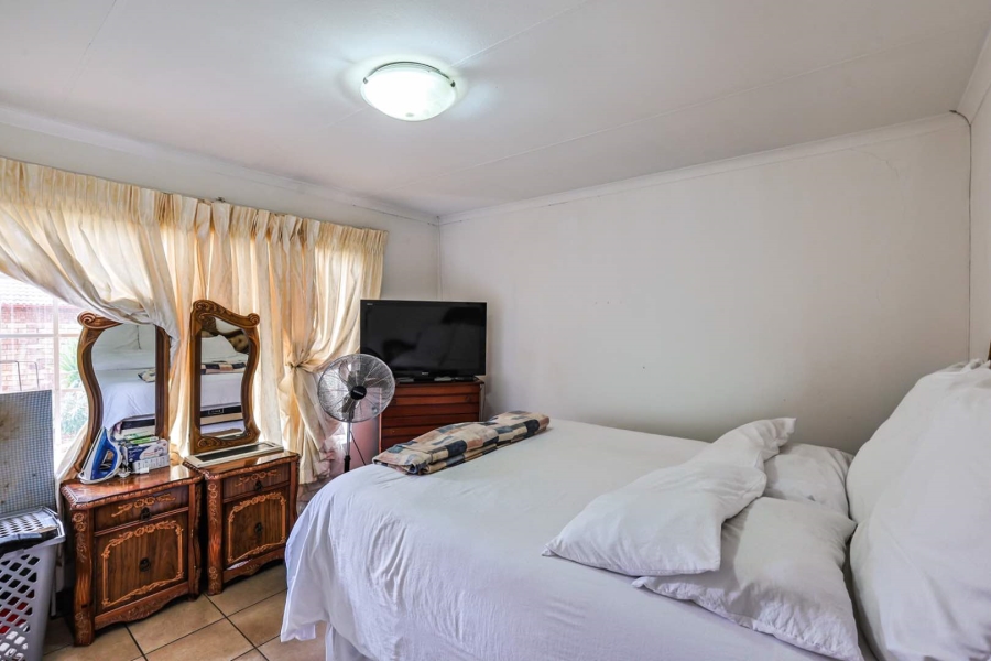 2 Bedroom Property for Sale in Meyerspark Gauteng