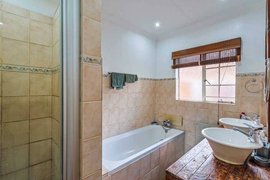 2 Bedroom Property for Sale in Meyerspark Gauteng