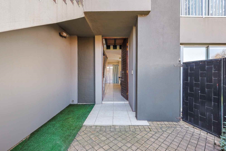 4 Bedroom Property for Sale in Six Fountains Residential Estate Gauteng