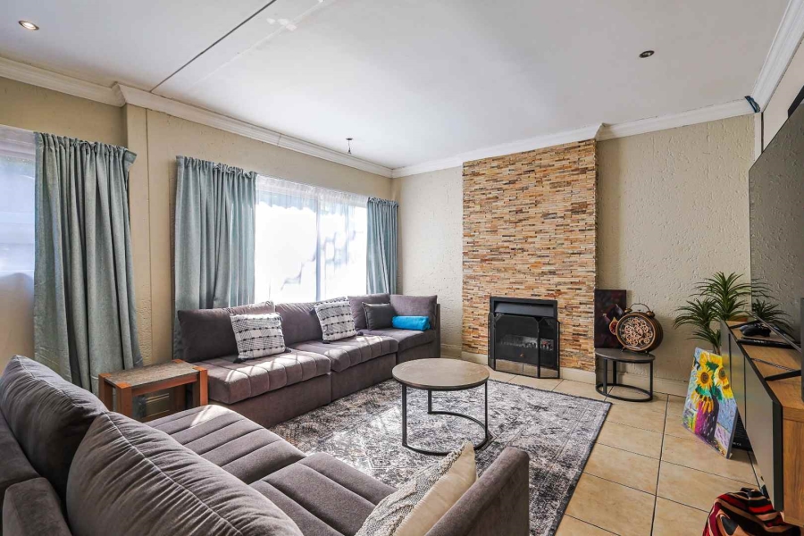 4 Bedroom Property for Sale in Six Fountains Residential Estate Gauteng